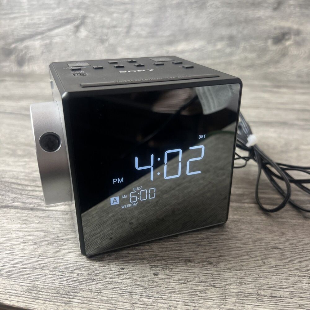 Sony ICF-C1PJ Dual Alarm Projection Nature Sounds AM/FM Clock Radio with Antenna